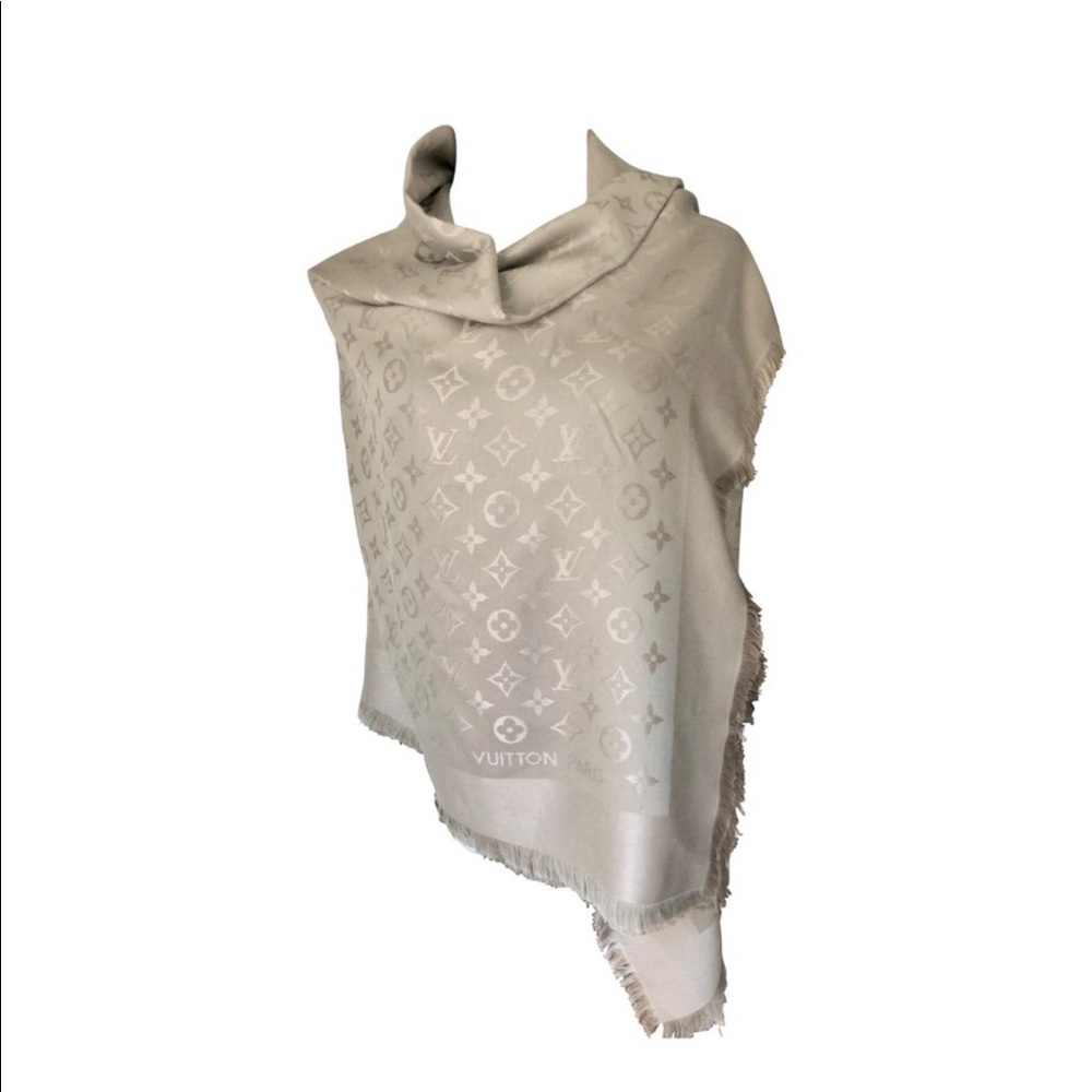 Louis Vuitton Monogram Shine Shawl